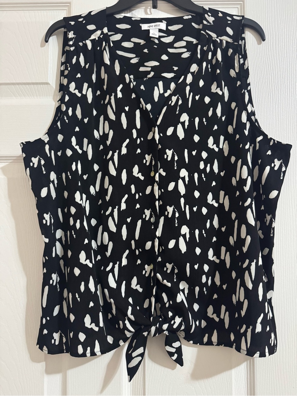 Nine West Black and White Tie-Front Sleeveless Camisole